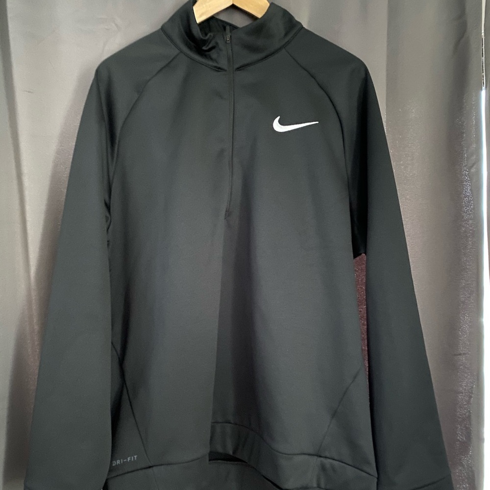 Nike dri-fit men’s half zip jacket